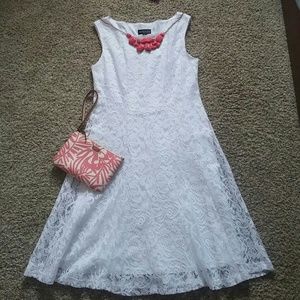 EUC white dress with lace overlay size 10
